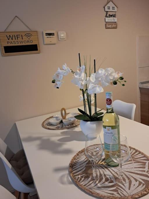 Holiday Home Apartment Budva Kültér fotó